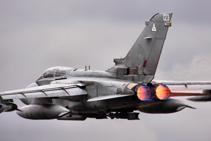 Illustration for article titled Check Out These Photos From The Biggest Air Show Of Your Damn Life